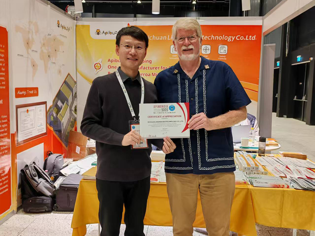 APIBUZZ Asiste al 49° Congreso Apimondia, Organización Apícola